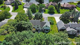 945 Bay Ridge Drive, Holland, MI 49424