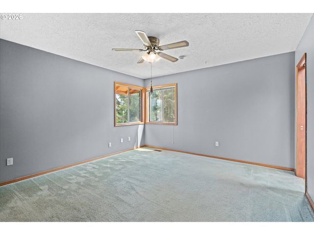 1722 Sw HARTLEY Ave, Gresham, OR 97080