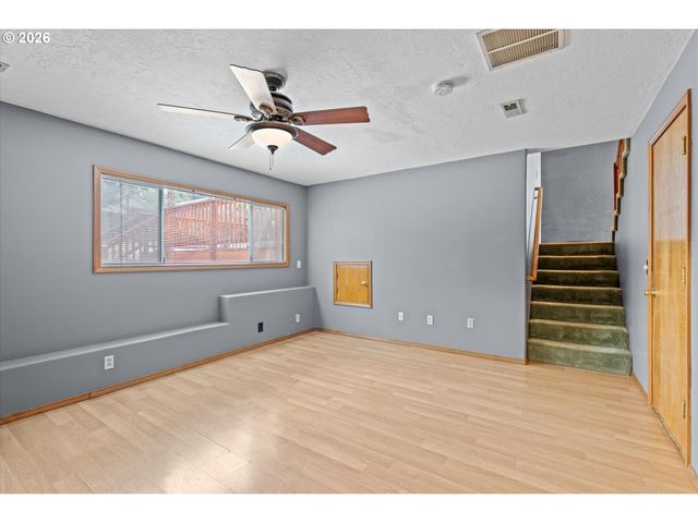 1722 Sw HARTLEY Ave, Gresham, OR 97080