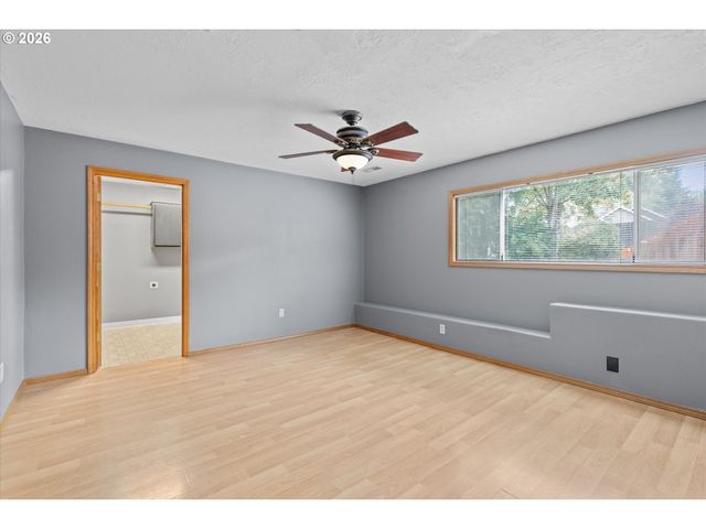 1722 Sw HARTLEY Ave, Gresham, OR 97080