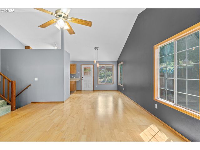 1722 Sw HARTLEY Ave, Gresham, OR 97080