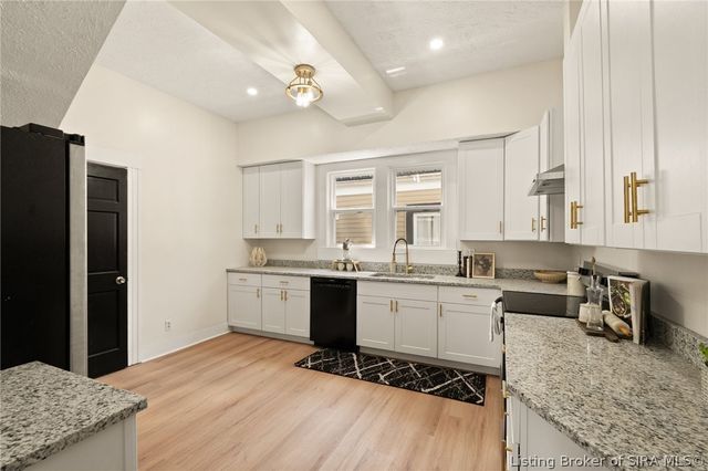 1618 Beeler Street, New Albany, IN 47150