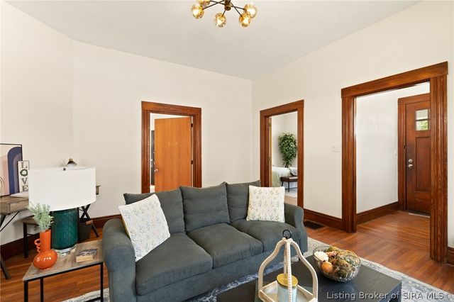 1618 Beeler Street, New Albany, IN 47150