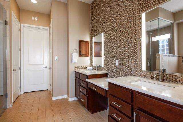 910 Jubilee Boulevard SW, Los Lunas, NM 87031