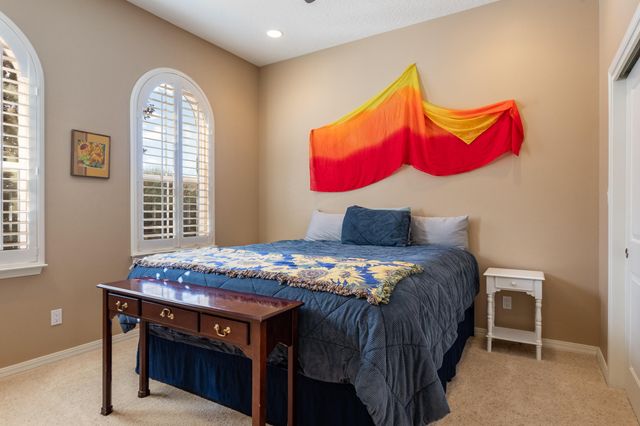 910 Jubilee Boulevard SW, Los Lunas, NM 87031