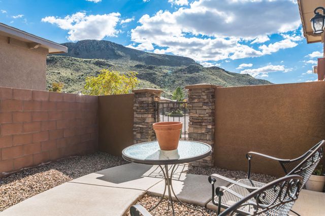 910 Jubilee Boulevard SW, Los Lunas, NM 87031