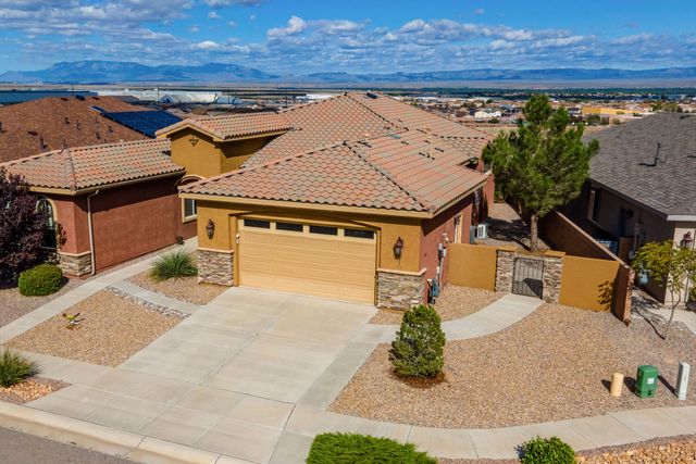 910 Jubilee Boulevard SW, Los Lunas, NM 87031