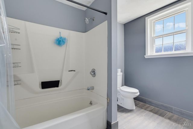 3918 Delmar Avenue, Cheviot, OH 45211