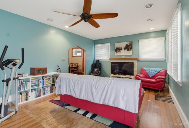 3918 Delmar Avenue, Cheviot, OH 45211