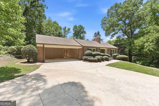 257 Club Drive, Gainesville, GA 30506