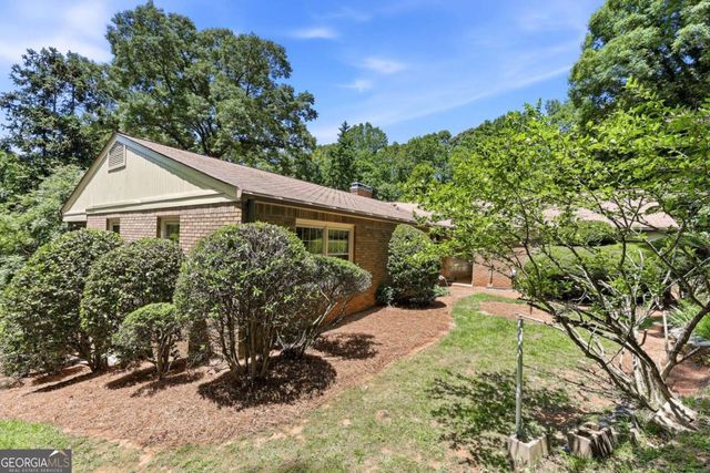 257 Club Drive, Gainesville, GA 30506