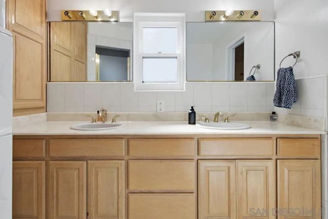 1654 LINWOOD ST, San Diego, CA 92103