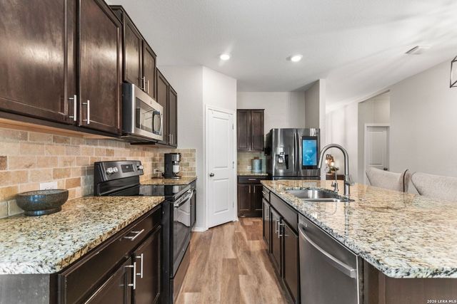 245 HANOVER PL, Cibolo, TX 78108