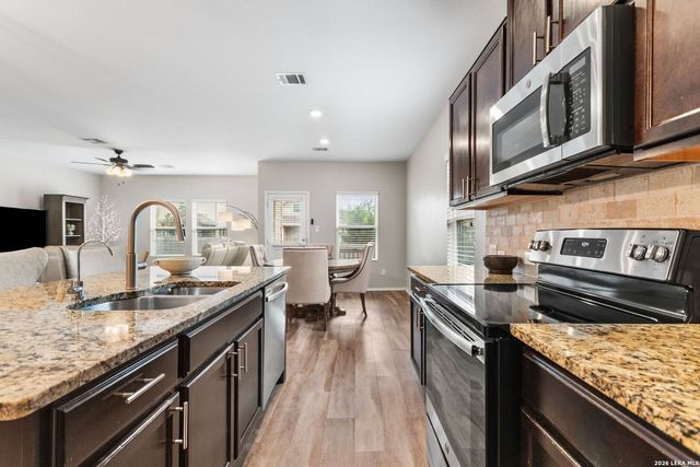 245 HANOVER PL, Cibolo, TX 78108