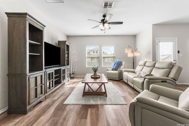 245 HANOVER PL, Cibolo, TX 78108
