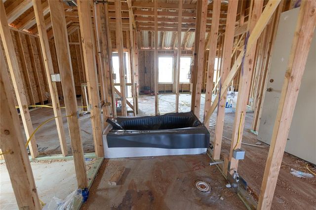 12320 SW 32nd Street, Yukon, OK 73099