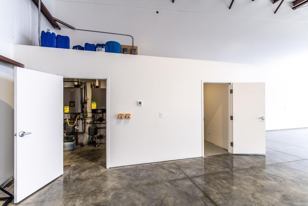 200 Airport Road E-154s, E-176s, E-196s, Hamilton, MT 59840 photo 13