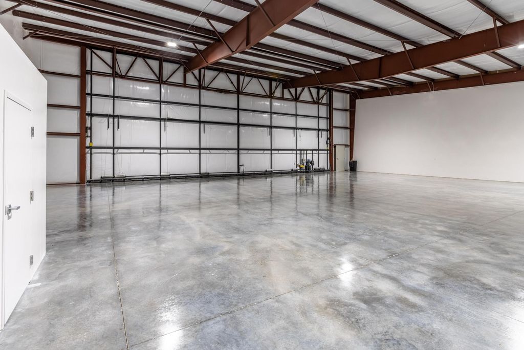 200 Airport Road E-154s, E-176s, E-196s, Hamilton, MT 59840 photo 9