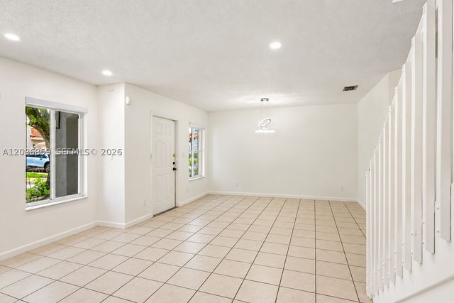 16525 SW 97th Ter, Miami, FL 33196