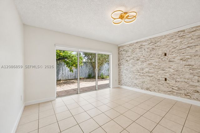 16525 SW 97th Ter, Miami, FL 33196