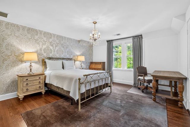 97 Arnold Road, Wellesley, MA 02481