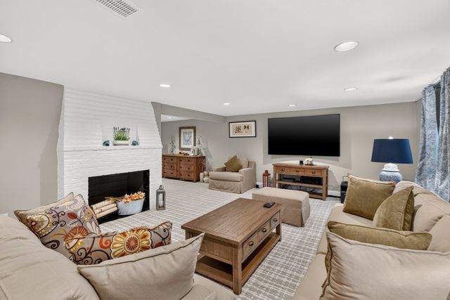 97 Arnold Road, Wellesley, MA 02481