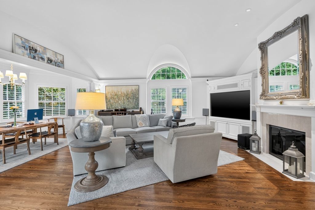97 Arnold Road, Wellesley, MA 02481