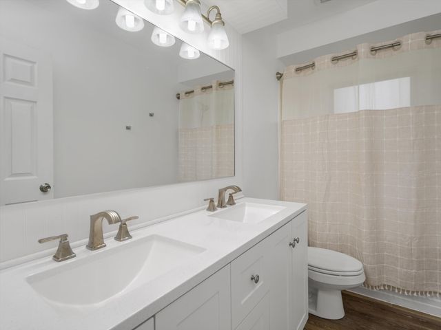 3941 Loch Drive, Highland Twp, MI 48357