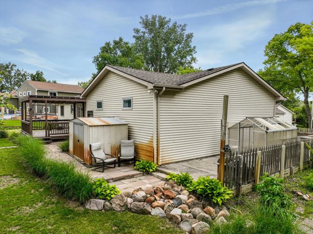 3941 Loch Drive, Highland Twp, MI 48357