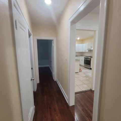 5632 N Rockwell Street, Chicago, IL 60659