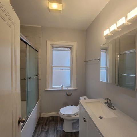 5632 N Rockwell Street, Chicago, IL 60659