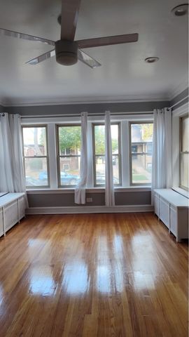 5632 N Rockwell Street, Chicago, IL 60659