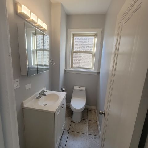 5632 N Rockwell Street, Chicago, IL 60659