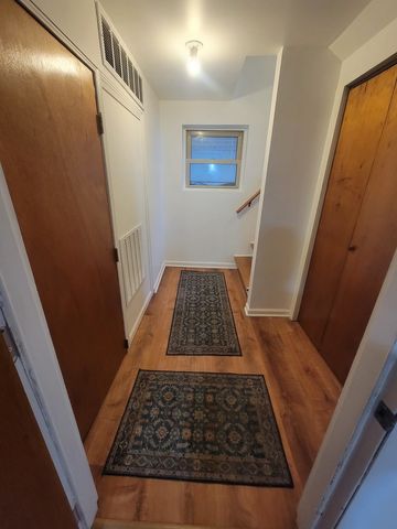 5632 N Rockwell Street, Chicago, IL 60659