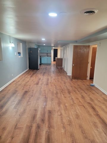 5632 N Rockwell Street, Chicago, IL 60659