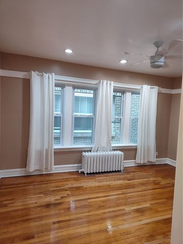 5632 N Rockwell Street, Chicago, IL 60659