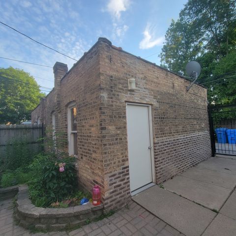 5632 N Rockwell Street, Chicago, IL 60659