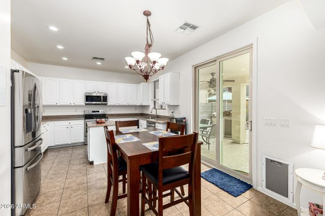 28384 N DESERT NATIVE Street, San Tan Valley, AZ 85143