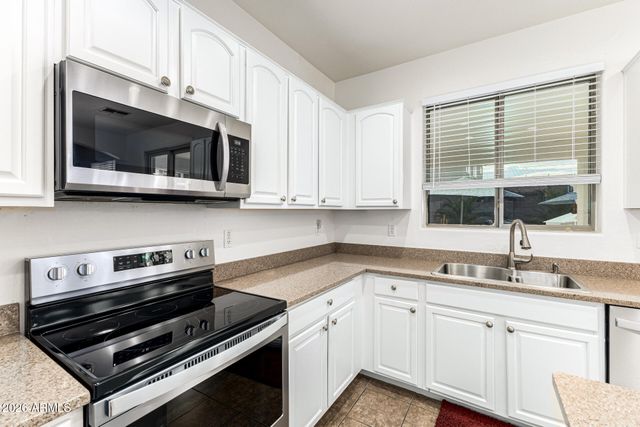 28384 N DESERT NATIVE Street, San Tan Valley, AZ 85143