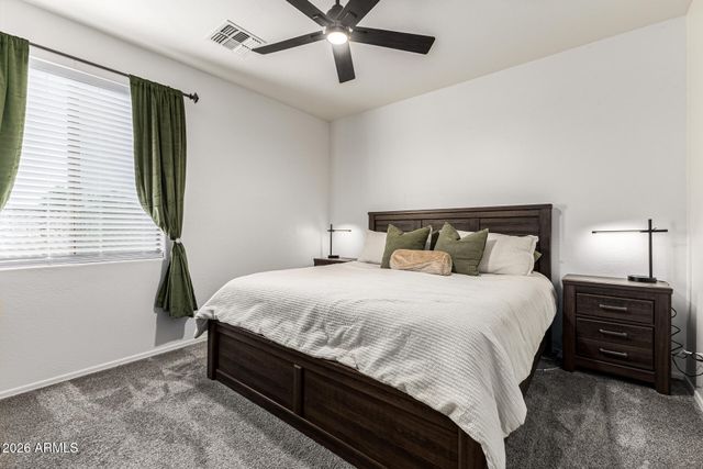 28384 N DESERT NATIVE Street, San Tan Valley, AZ 85143