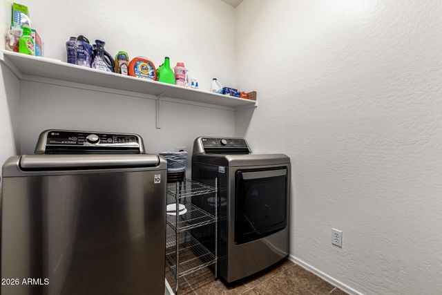 28384 N DESERT NATIVE Street, San Tan Valley, AZ 85143