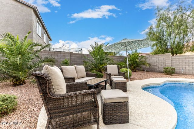 28384 N DESERT NATIVE Street, San Tan Valley, AZ 85143