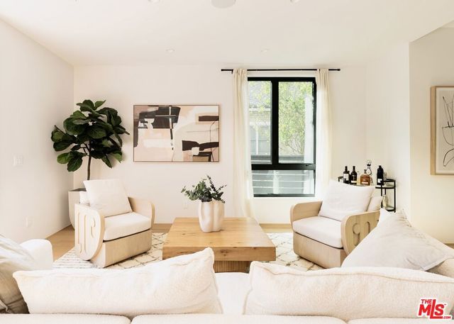 9064 Harland Avenue, West Hollywood, CA 90069