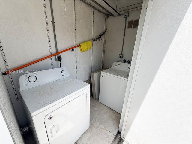 214 NE 108th Back Unit, Miami, FL 33161