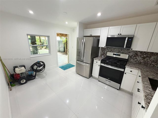 214 NE 108th Back Unit, Miami, FL 33161