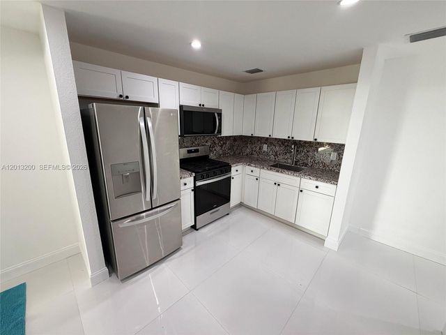 214 NE 108th Back Unit, Miami, FL 33161