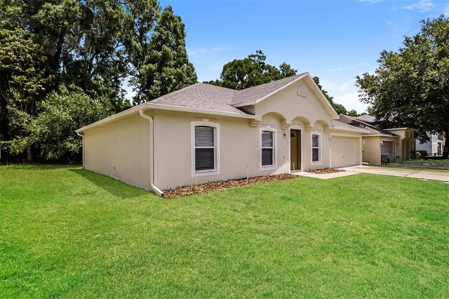 949 CASCADES PARK TRAIL, Deland, FL 32720