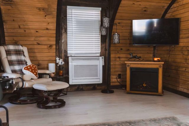 642 Swains Lake Drive, Pulaski Twp, MI 49237