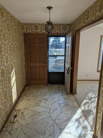 1425 E Downing Street, Springfield, MO 65804