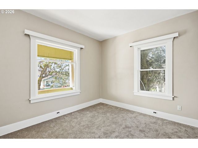 923 FULTON St, Wasco, OR 97065